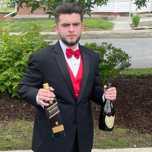 Meet your Posher, Garrett